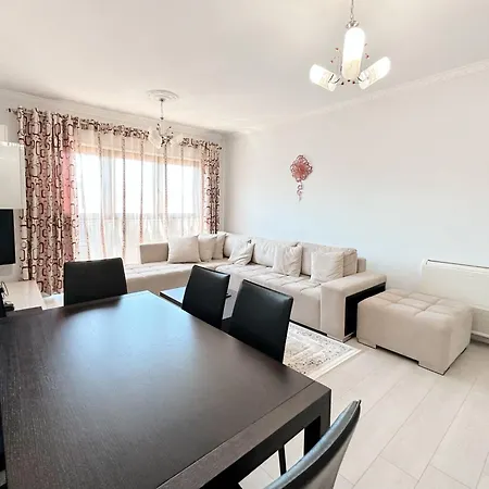 شقة Tirana Family *